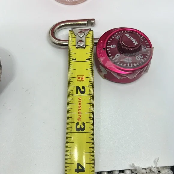 Lock 🔑 - Picture 7 of 9